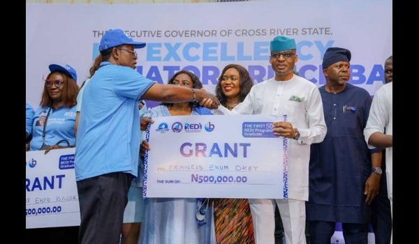 Governor Otu disburses N250m grant to 500 seniors to start msme businesses in Cross River